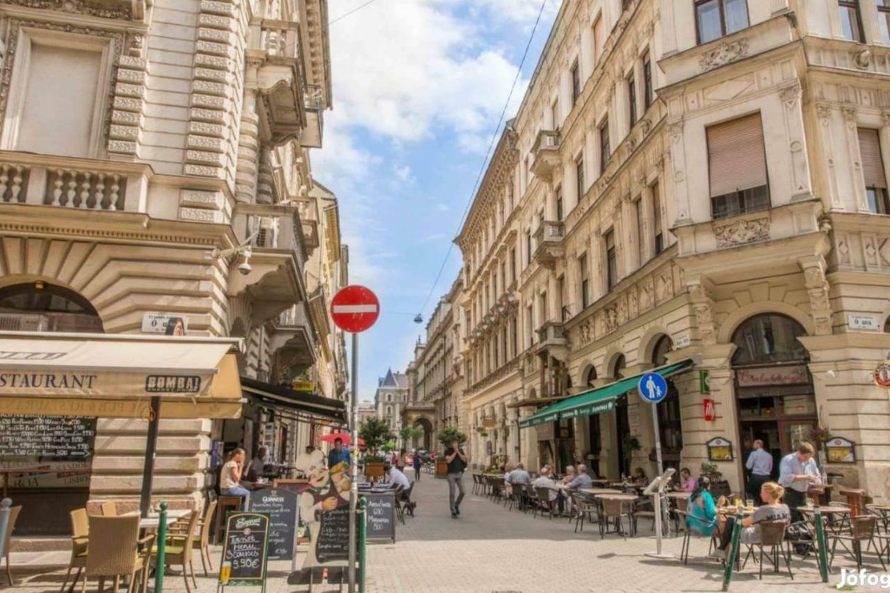 Cozy Downtown Studio Apartment Budapest Exterior foto